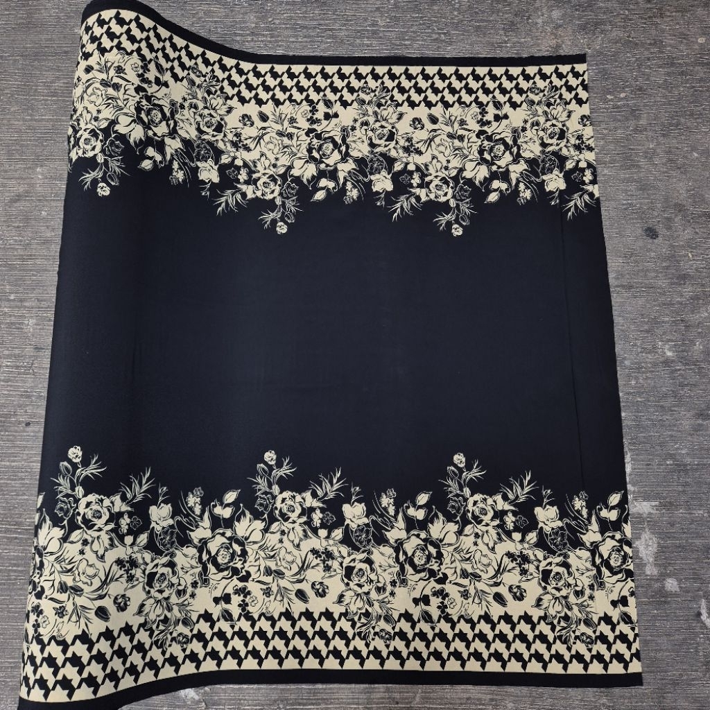Kain Crepe Premium Motif Sultan - Kain Crepe Motif Sultan - Harga Tertera 0,5 Meter