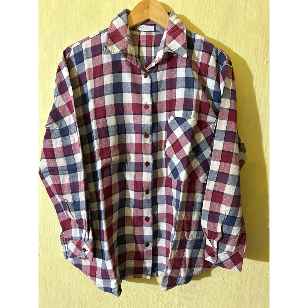 Kemeja Flanel Wanita Merah Biru Putih | Kemeja Kotak-Kotak Wanita