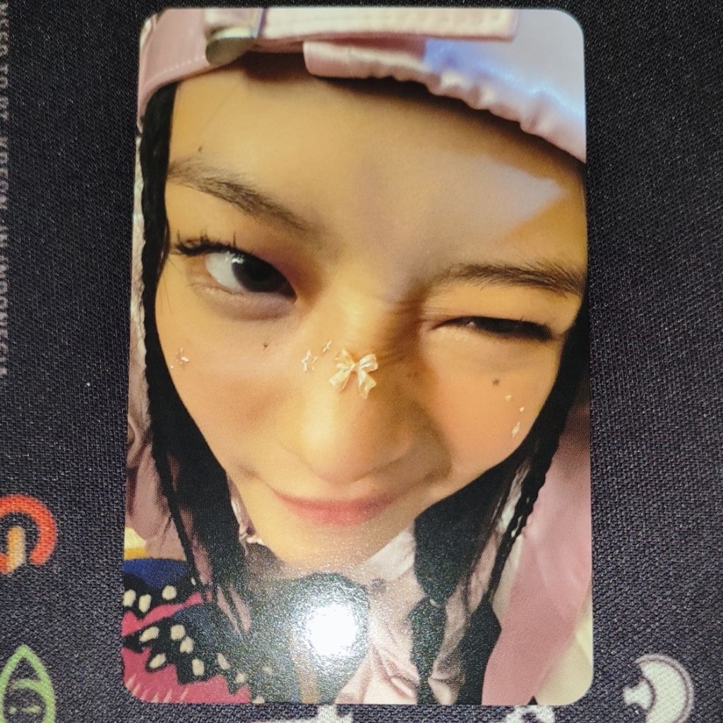 [WTS/WTT] NewJeans Hanni Season Greeting 2025 SG25 PC Hanni Zoom NJZ Photocard