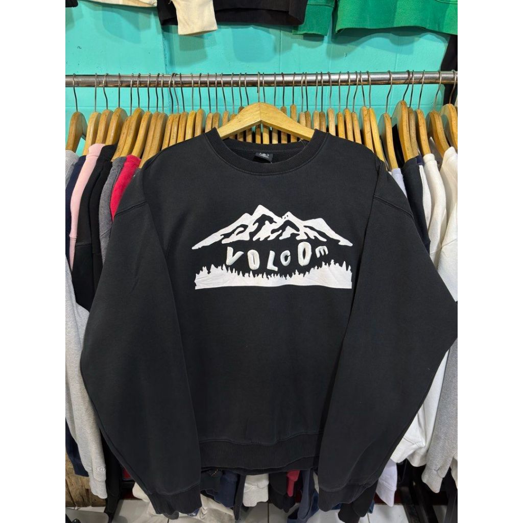 Jaket crewneck volcom unisex full tag crewneck volcom