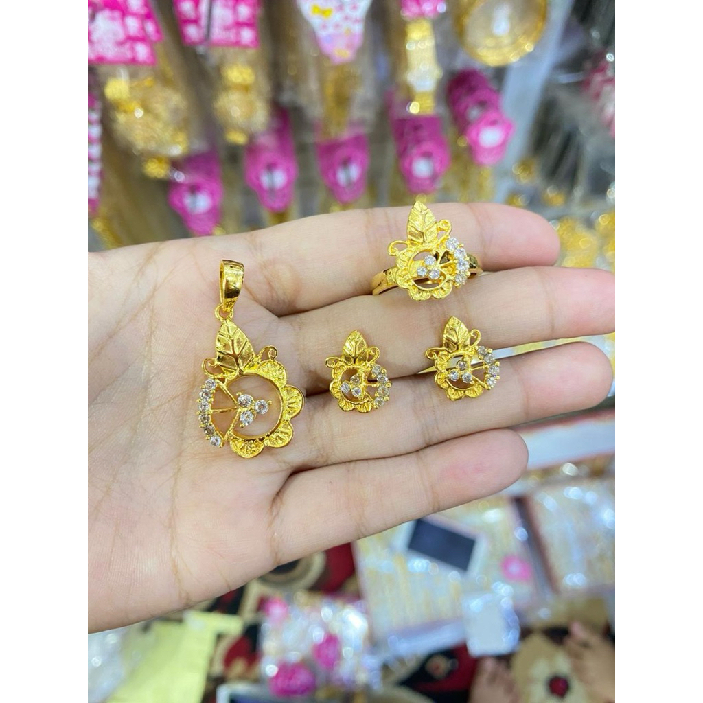 Set perhiasan swasa cincin, anting dan liontin kalung permata cantik dan mewah