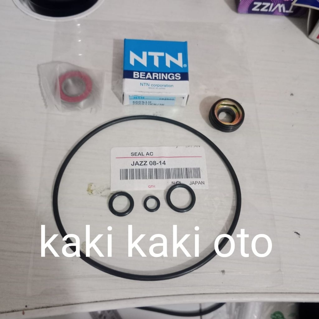 Shaft seal shaft lip seal kompresor AC seal compresor ac jazz RS ge8 th 08-14