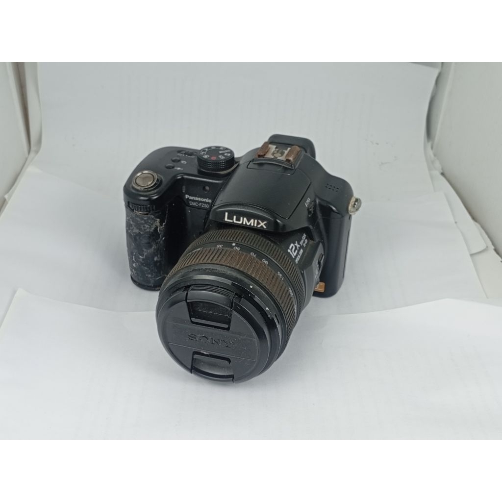 Kamera Prosumer Superzoom Lumix DMC FZ50 12x leica DC Vario Optical Zoom (setara 35-420mm) saingan n