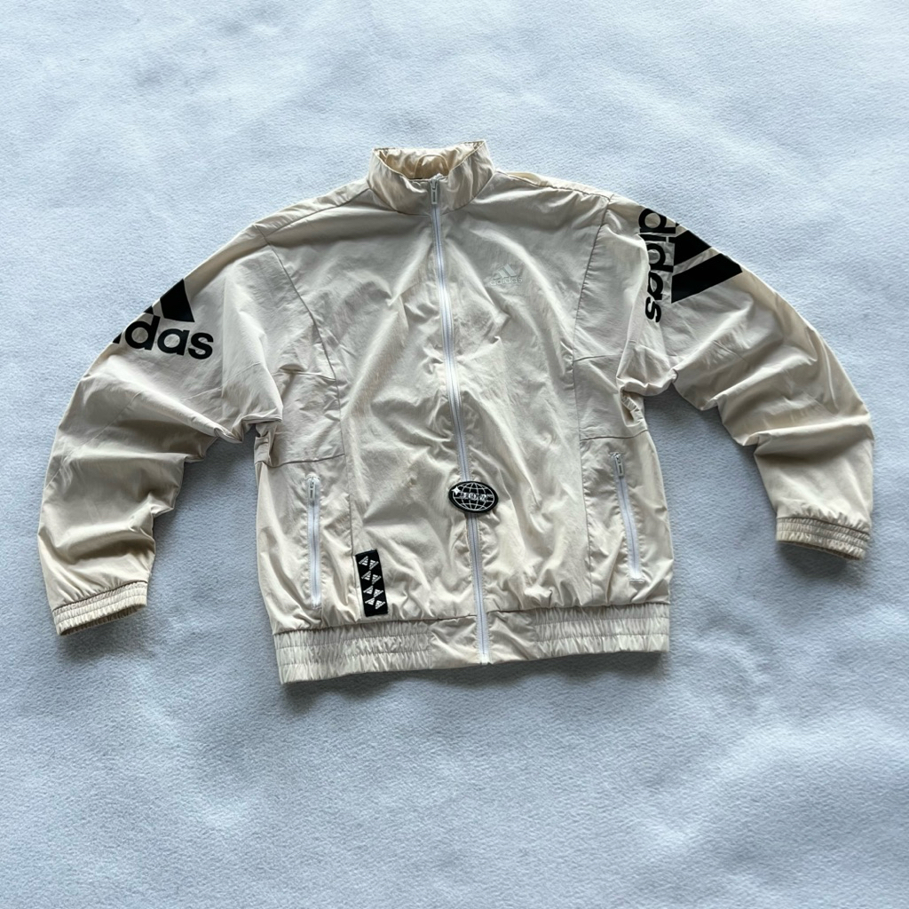ADIDAS Big Logo Windbreaker (Boxy Cut)