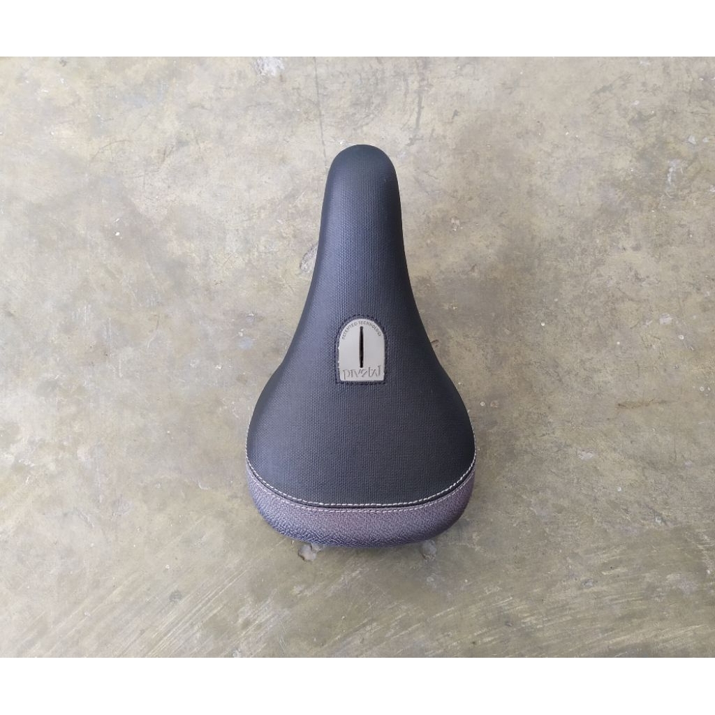 Seat sadel Pivotal sepeda bmx mtb