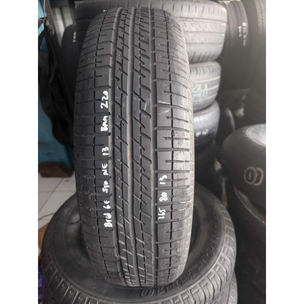 Ban bekas garitan Bridgestone B250 size 165/80 R13  belum ada tambalan tahun pembuatan 2015 BAA