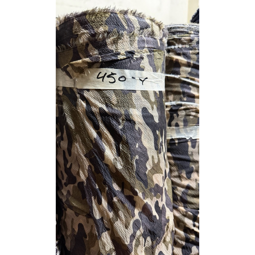 kain parasit motif loreng tipis lembut ccok untuk jaket running hrga yard 90cm x150cm
