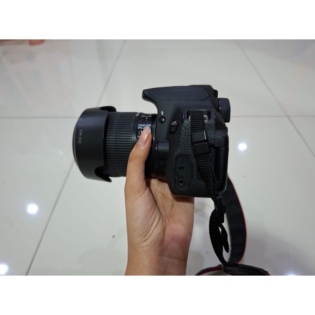 jual cepat Camera Canon nego dm aja, Second 700D, Bonus 2 micro sd adapter