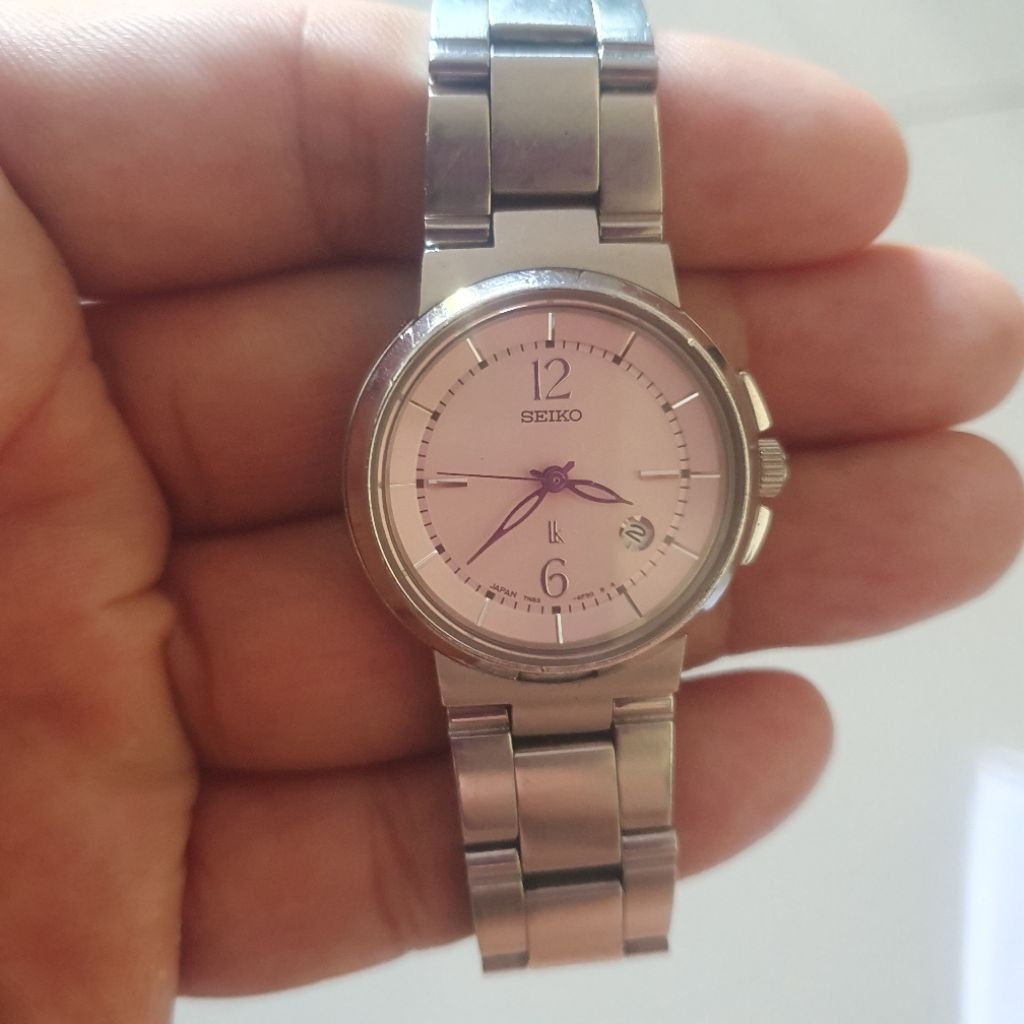 Jam seiko cewek quartz