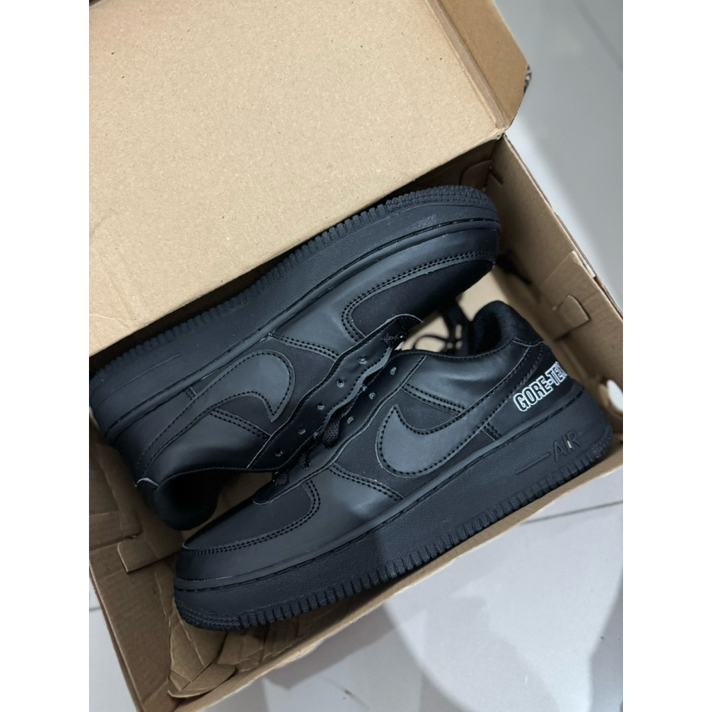 Nike Air force 1 Goretex size 40