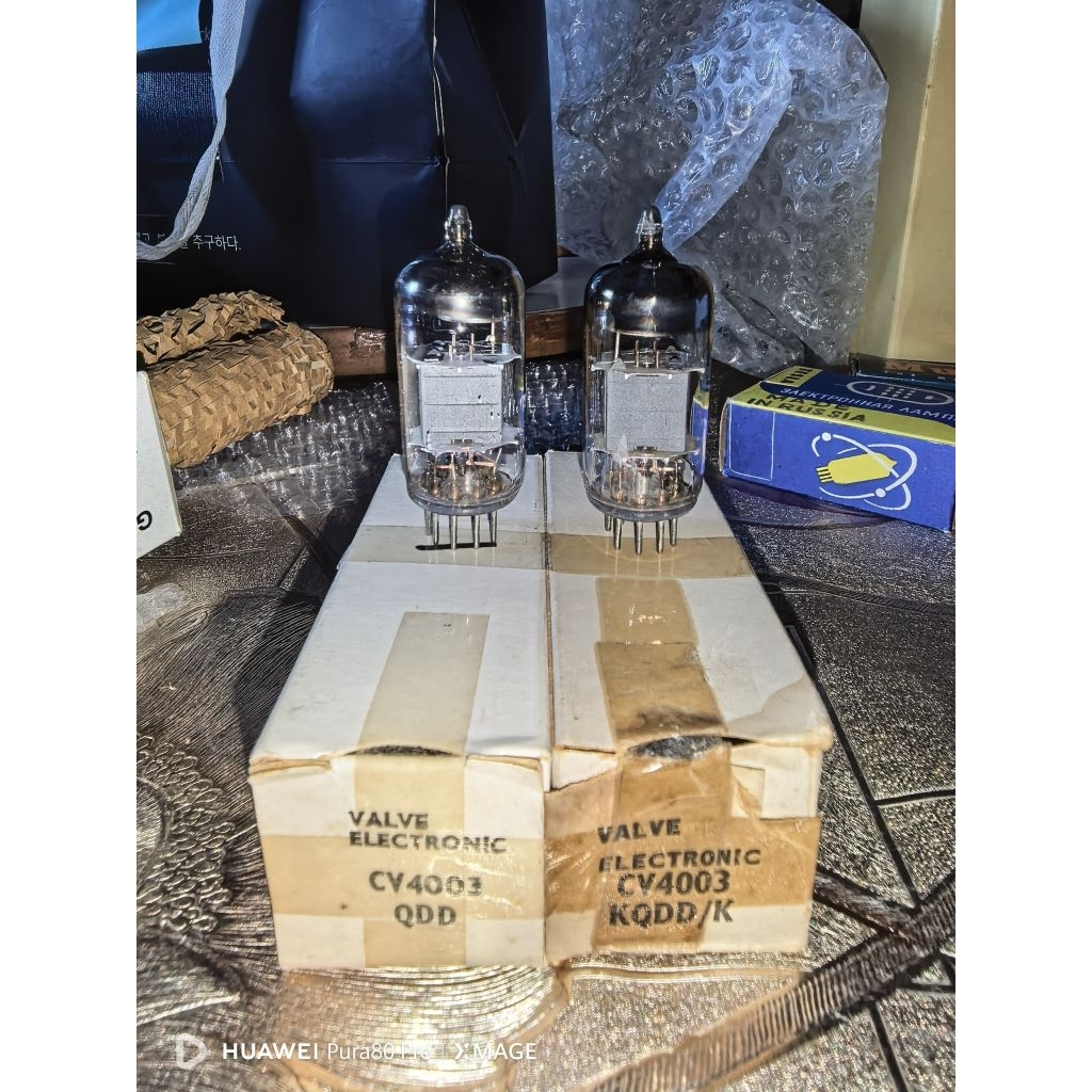 Sepasang CV4003 Mullard / Ecc82 / 12AU7 Mullard Militer