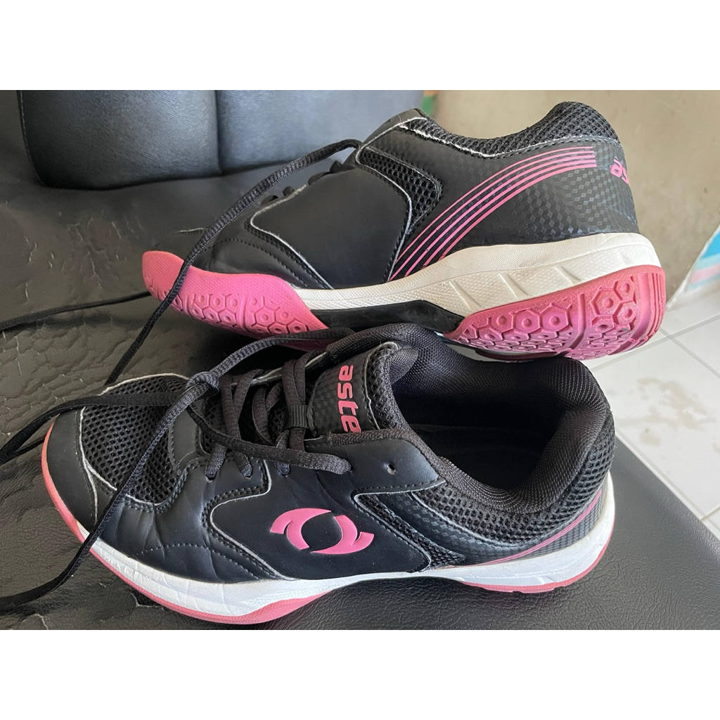 ASTEC SEPATU BADMINTON