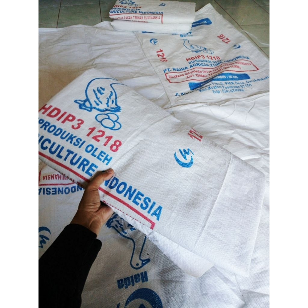 Terpal Layar Gelaran Amparan Alas Tempat Padi Bagor Liri Karung Plastik Serbaguna