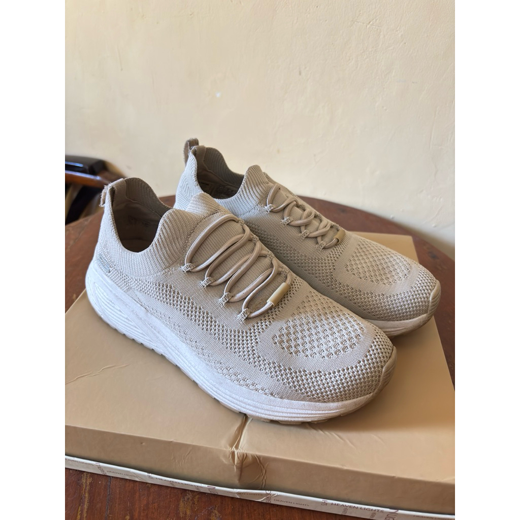PRELOVED Skechers Bobs