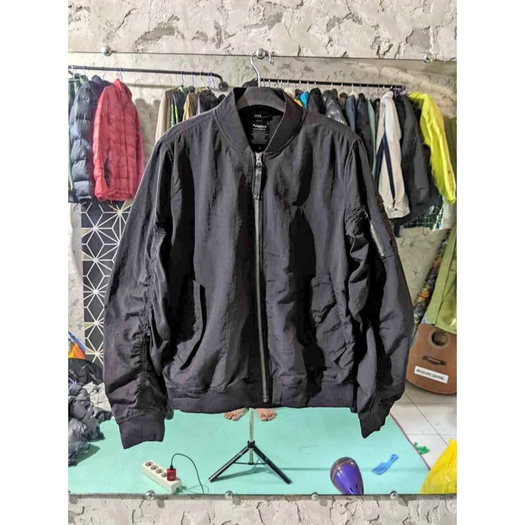 JAKET BOMBER WIND BRAKER FIELDCORE