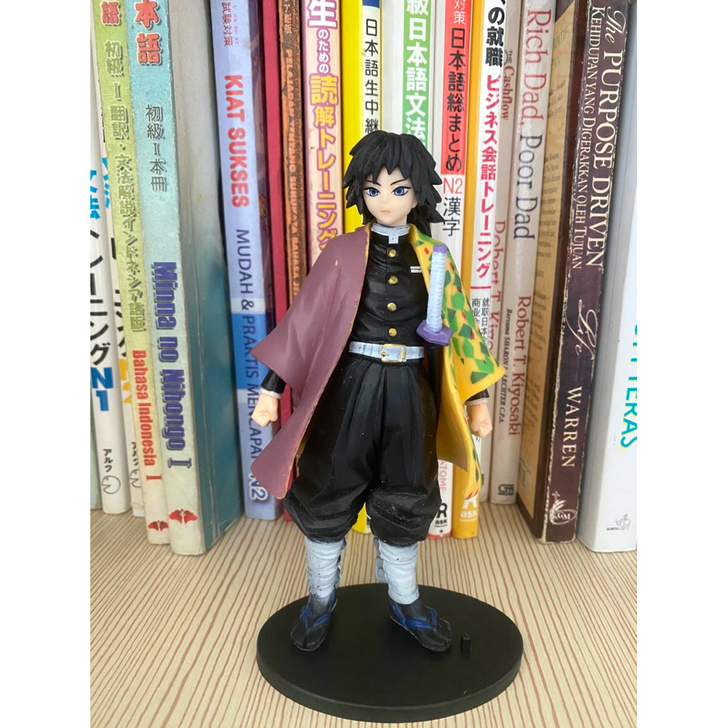 Action Figure Giyu Tomioka Kimetsu no Yaiba Demon Slayer