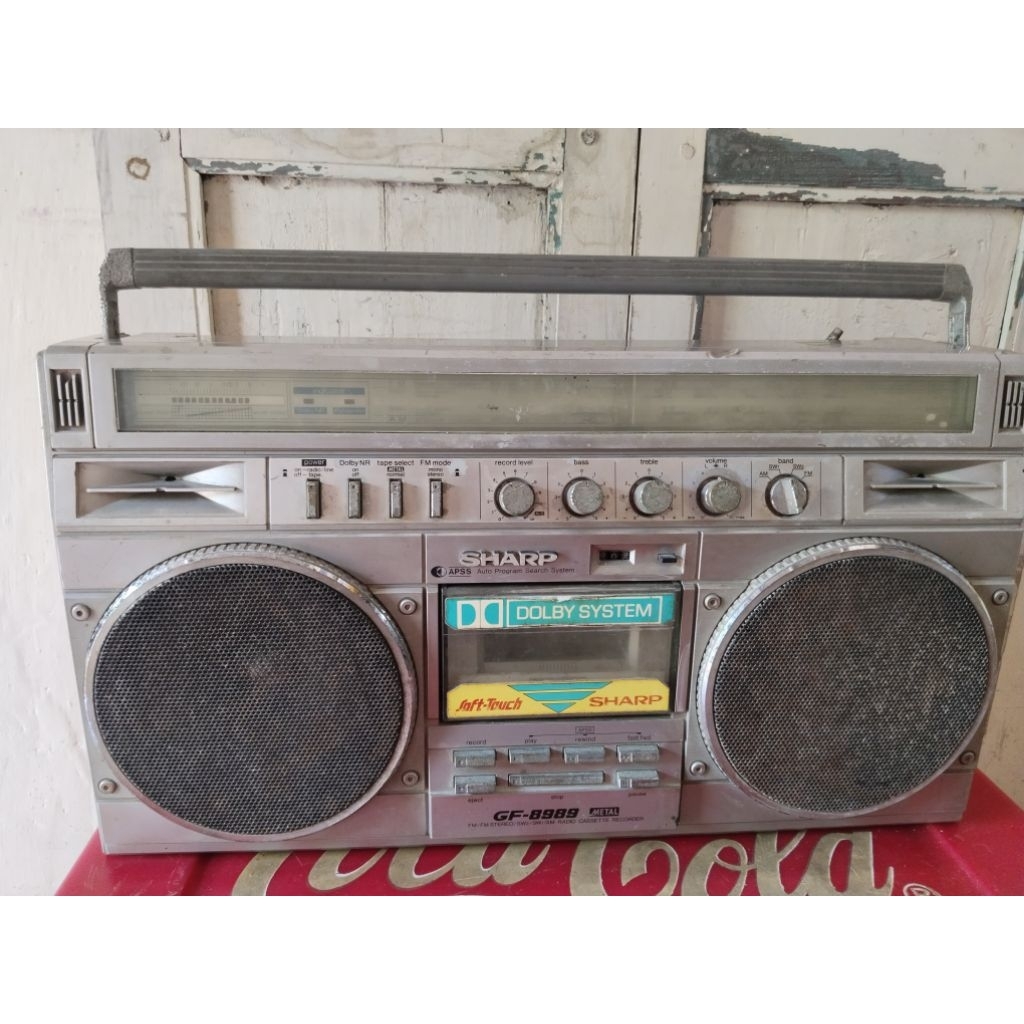 radio tape sharp jadul