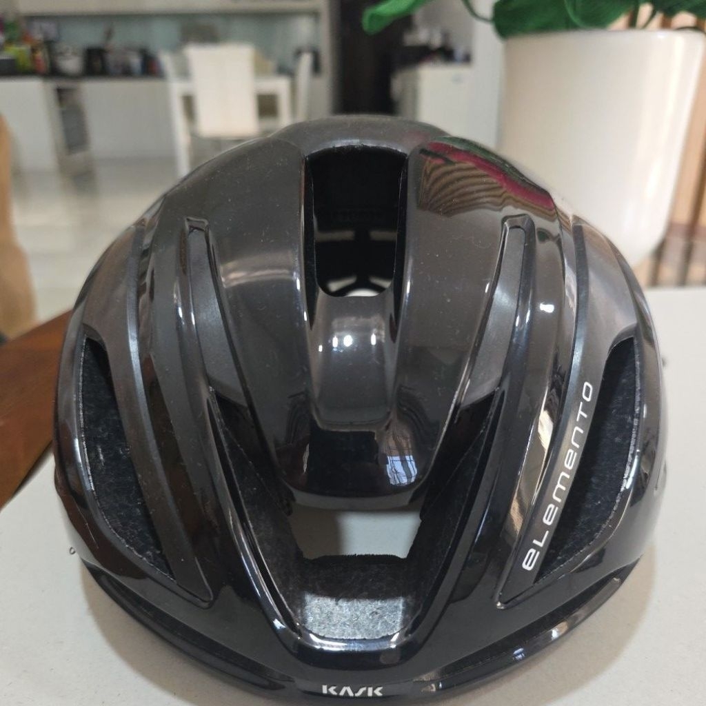 helm sepeda bekas