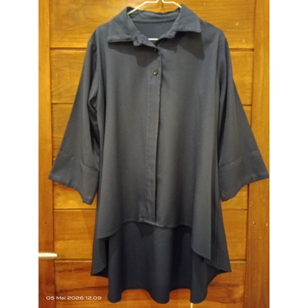 blouse biru dongker