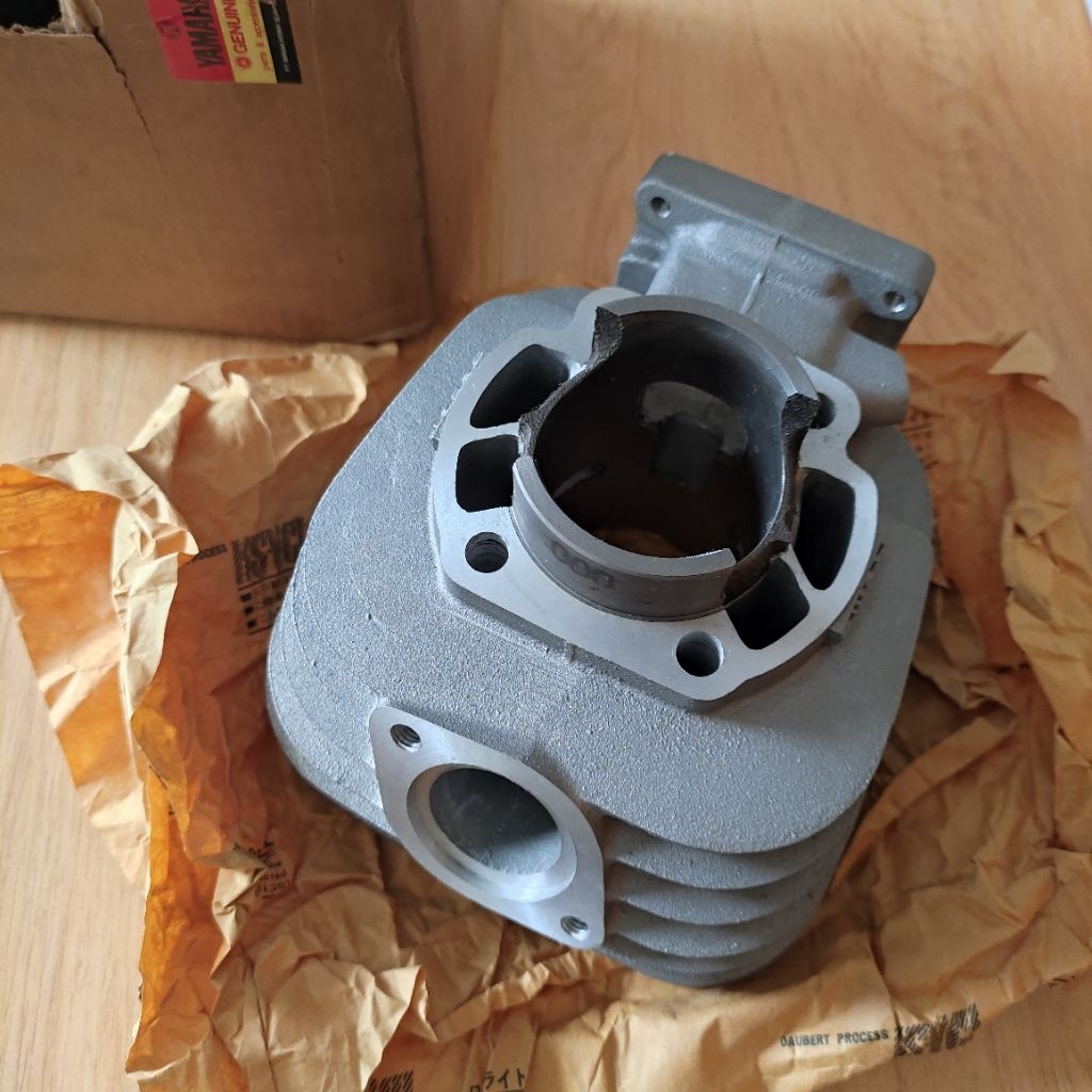 Blok piston silinder yamaha rs100 original NOS japan, kode part 463-11311-02