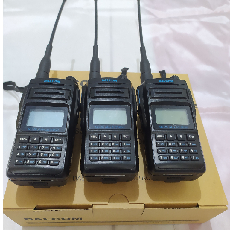 HT DALCOM DL 9000 HT RADIO DUAL BAND