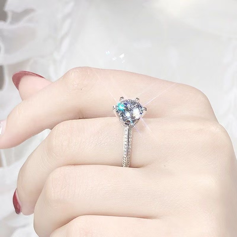 Cincin Moissanite Wanita 1 Karat Perak 925 Anti Karat