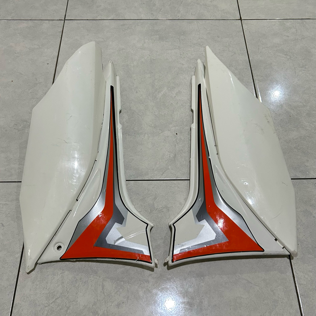 Body Belakang Kanan Kiri Honda CRF150L