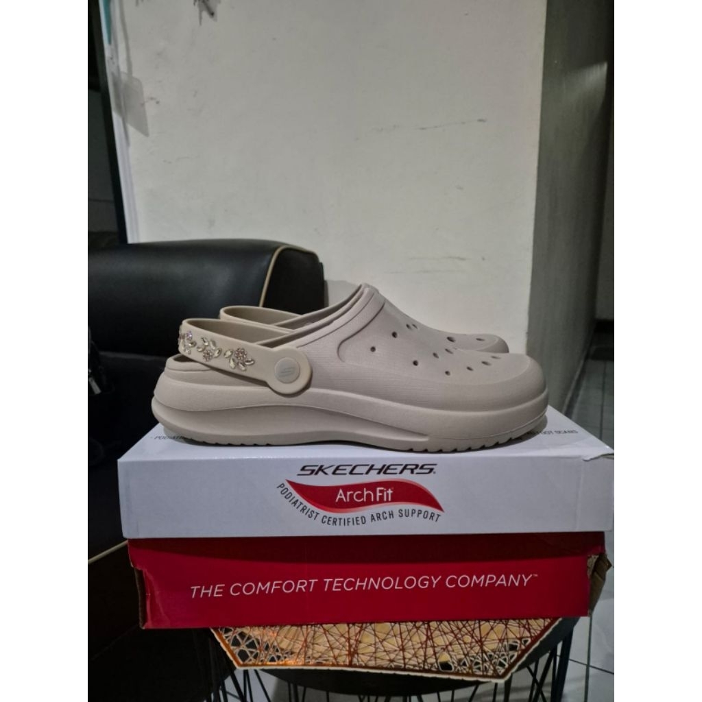 Skechers Sandal Ukuran 40 (Preloved)