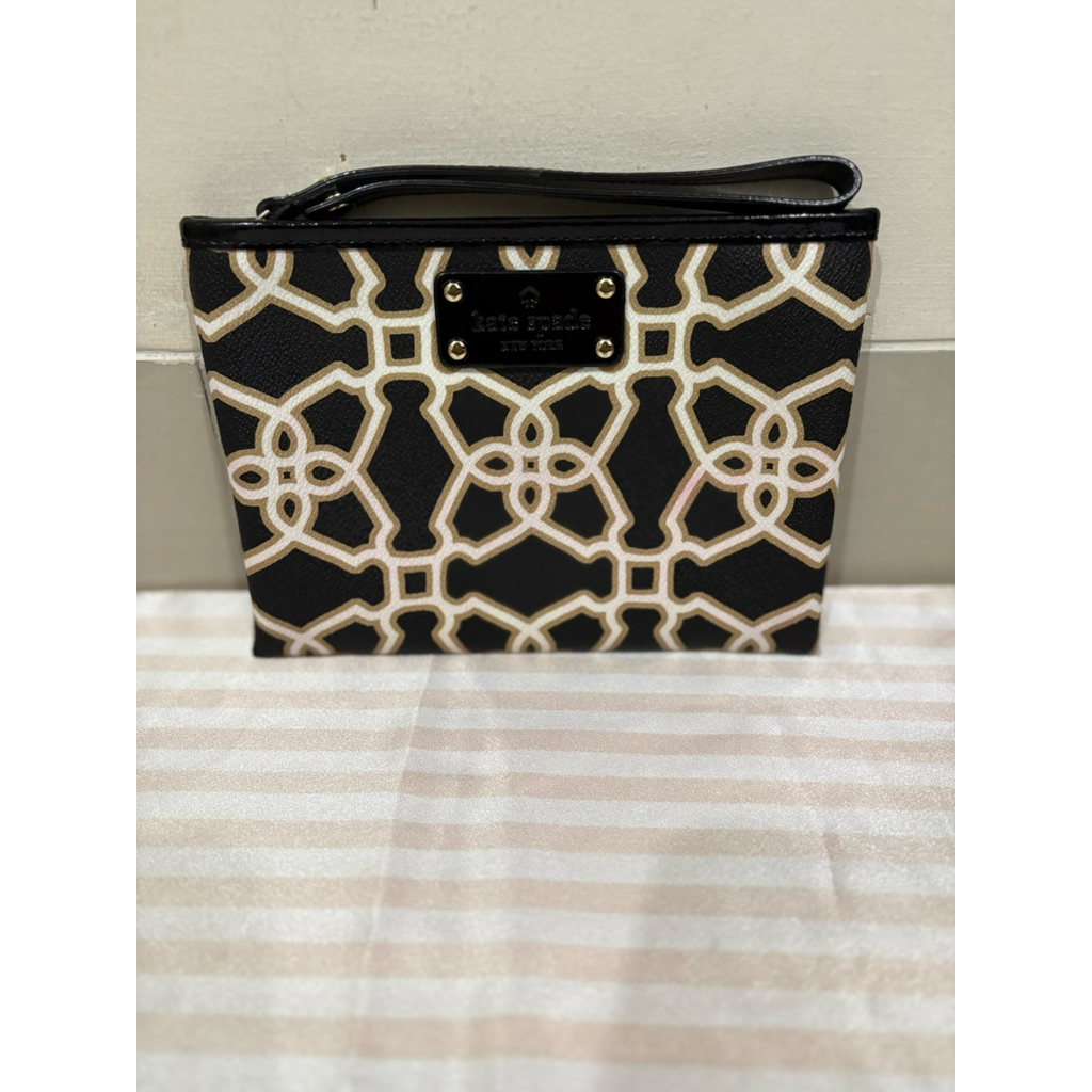 Preloved pouch KS