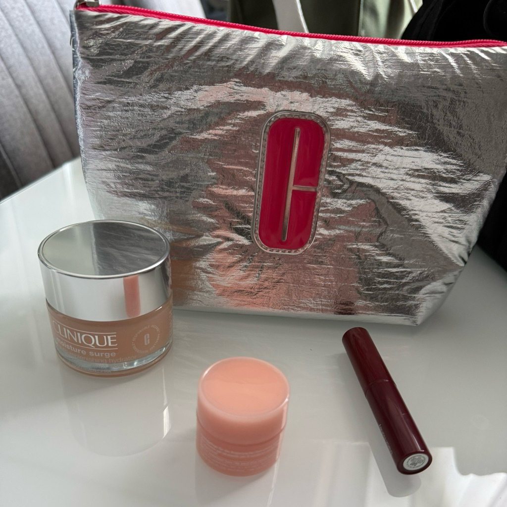 Clinique moisture surge