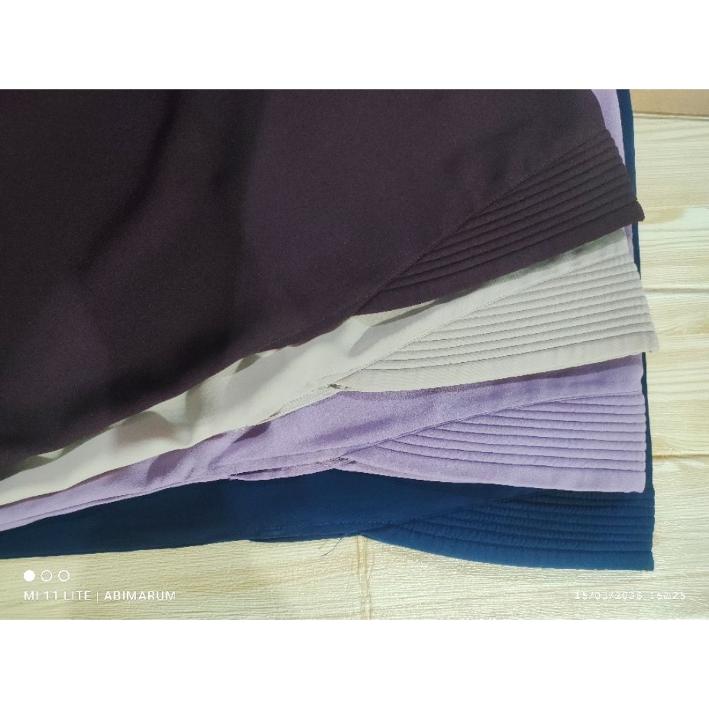 4pcs DAPET EMPAT PRELOVED GOOD  HIJAB KHAIRANA L REGPAD