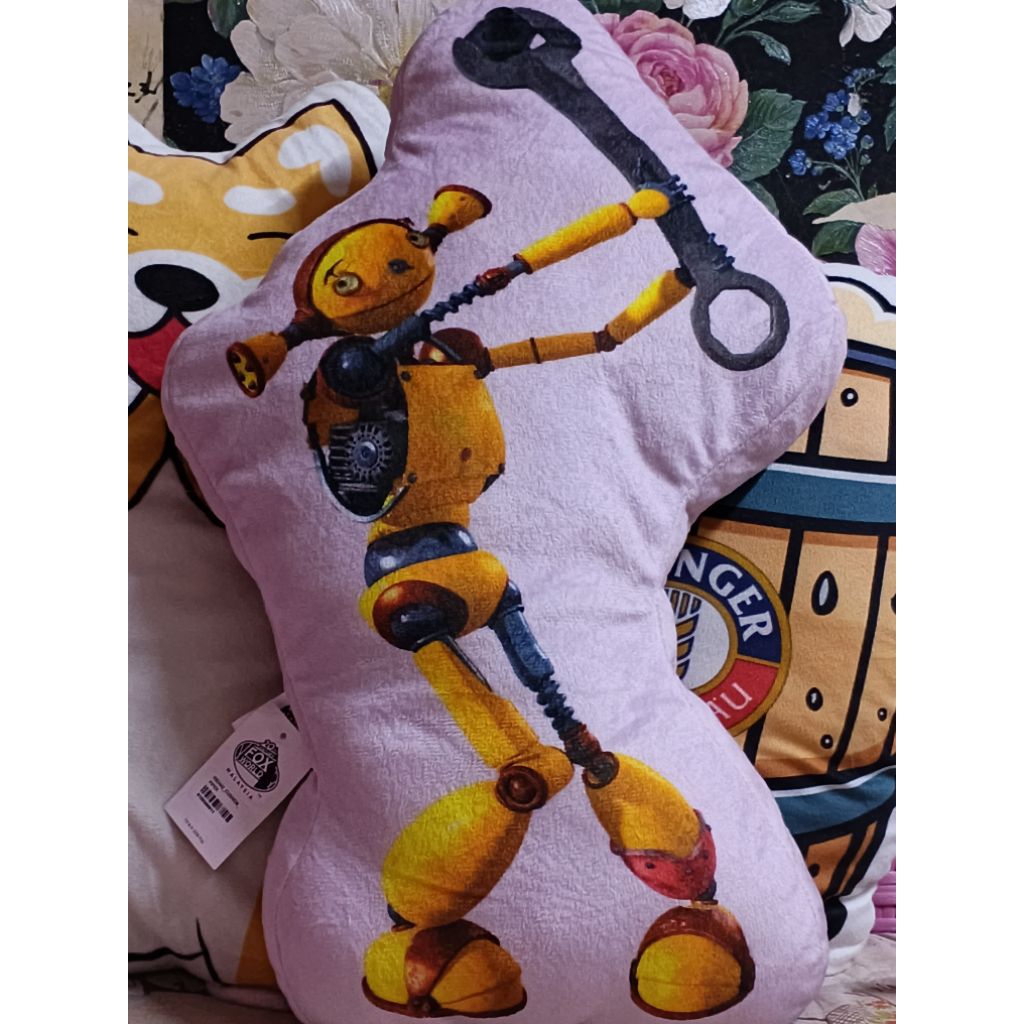 boneka bantal semut ungu brand