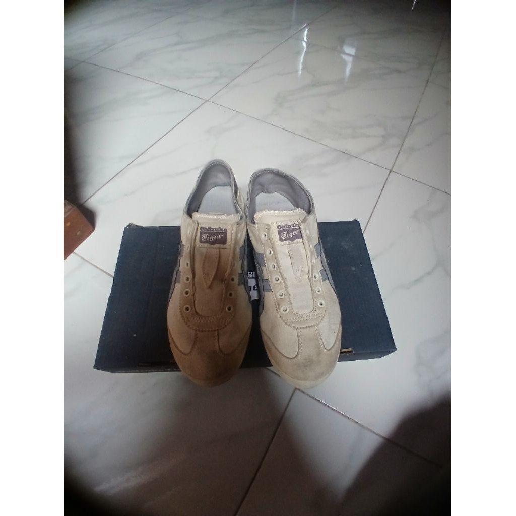 (Preloved) onitsuka