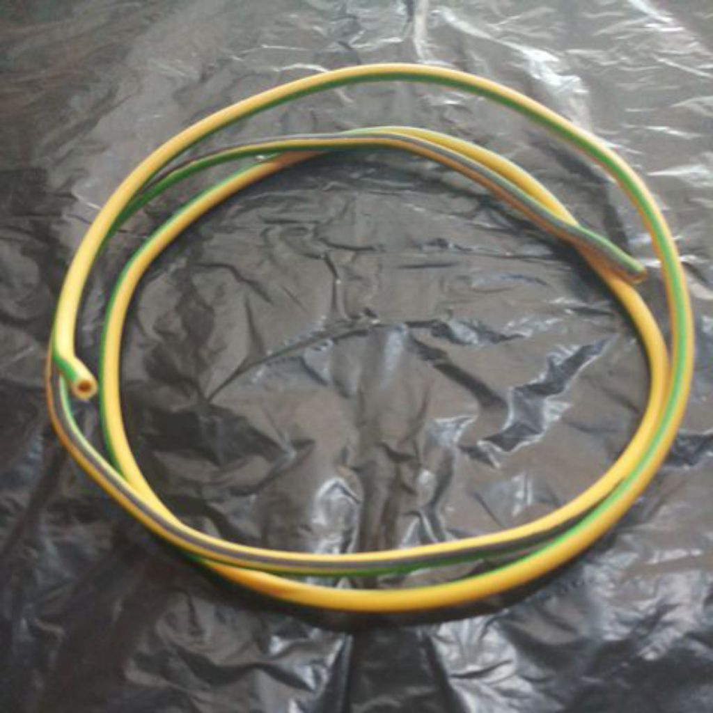 kabel kawat tunggal nya 4mm potongan 1 meteran.