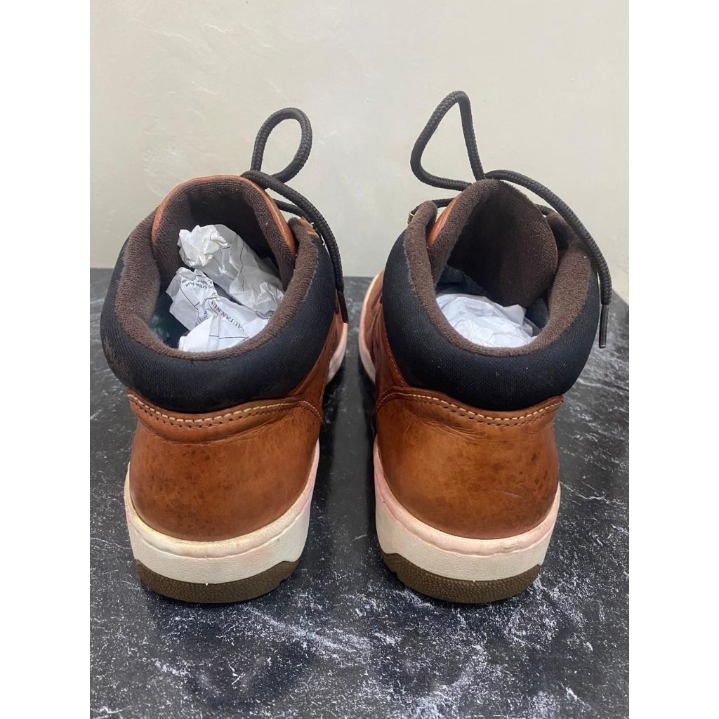 Sepatu Vans Worker Bee bahan kulit asli coklat pria boots second original