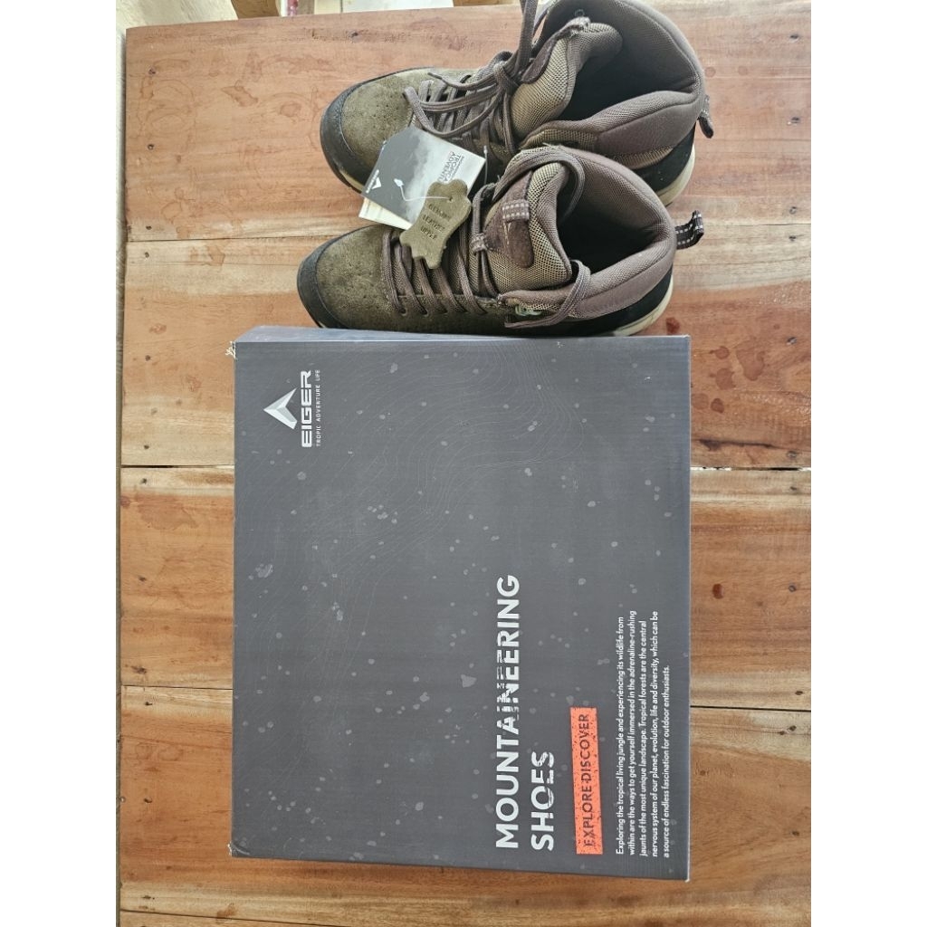 EIGER WAGLERI MID SHOES size 42 Sepatu Hiking Eiger