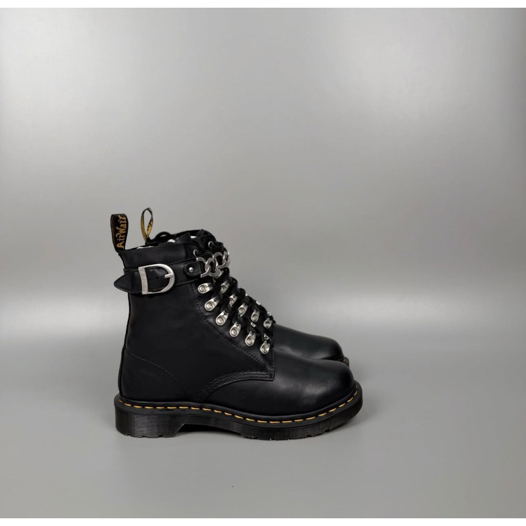 Dr Martens 1460 Pascal Chain
