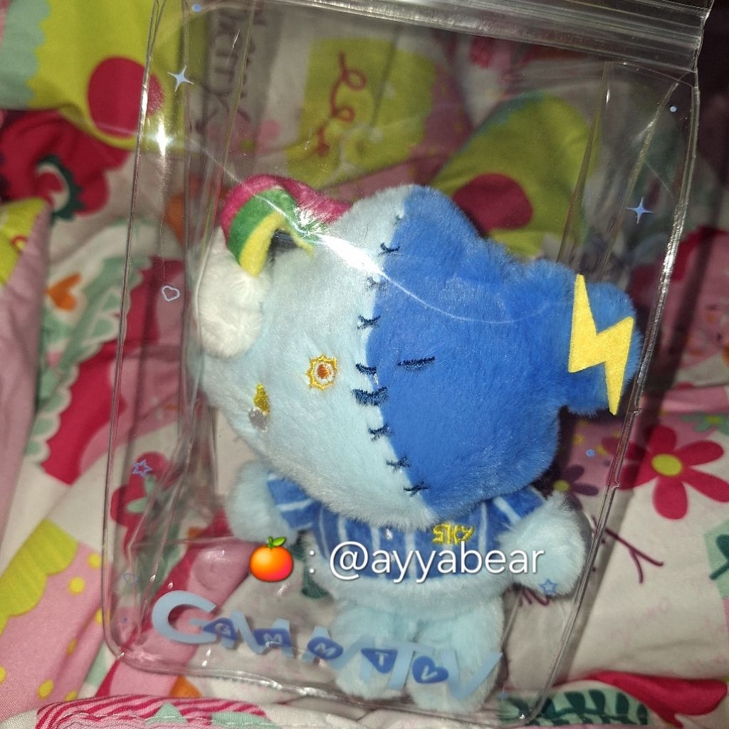 dollkey smyle // doll keychain gmmtv official // BACA DESK