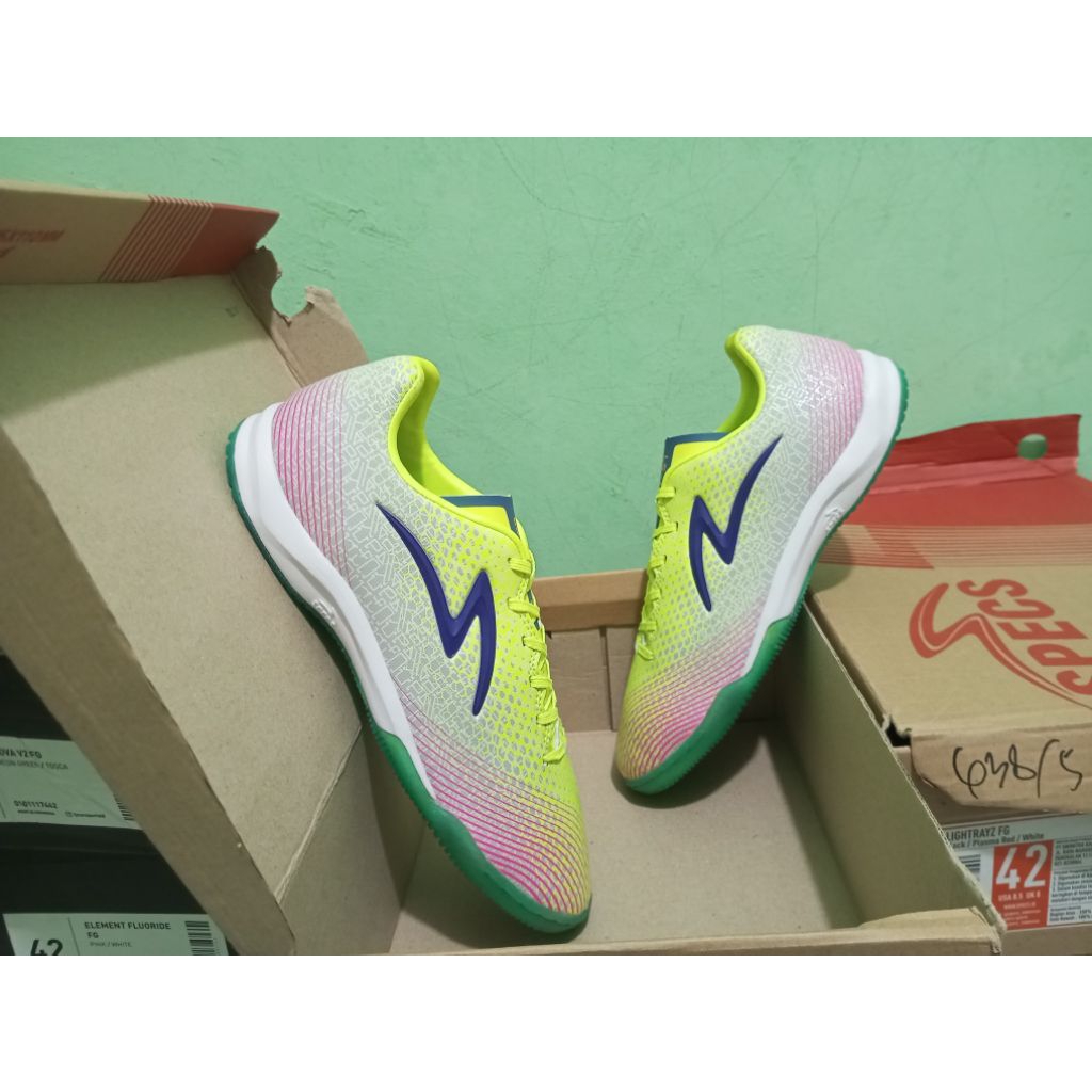 Specs Ls Omega Runtuboy SE IN