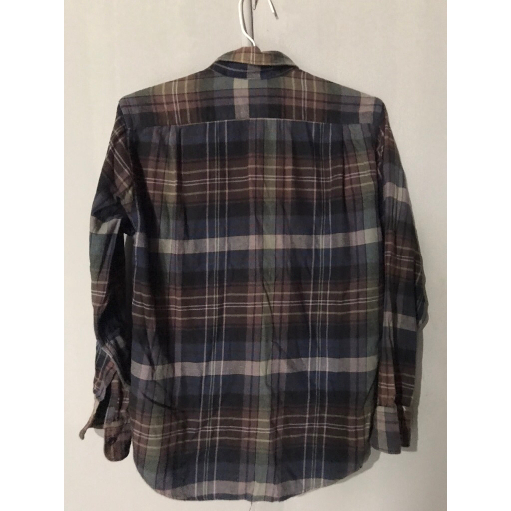 Kemeja flannel Uniqlo second