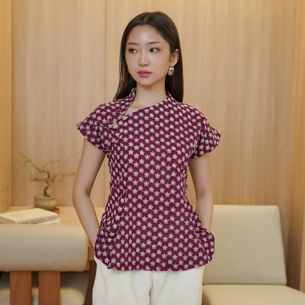 Vira Blouse Katun Bolong Bordir
