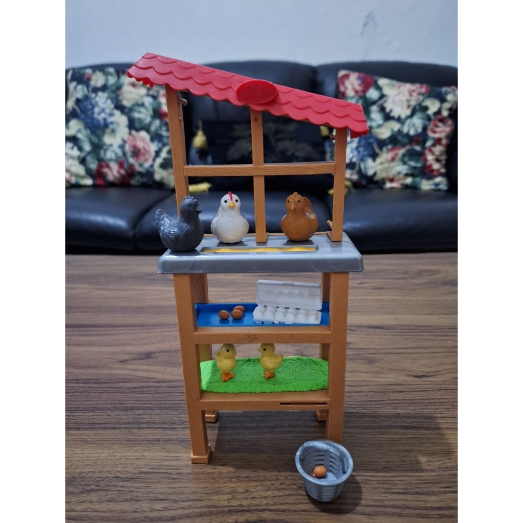 Diorama kandang ayam boneka barbie