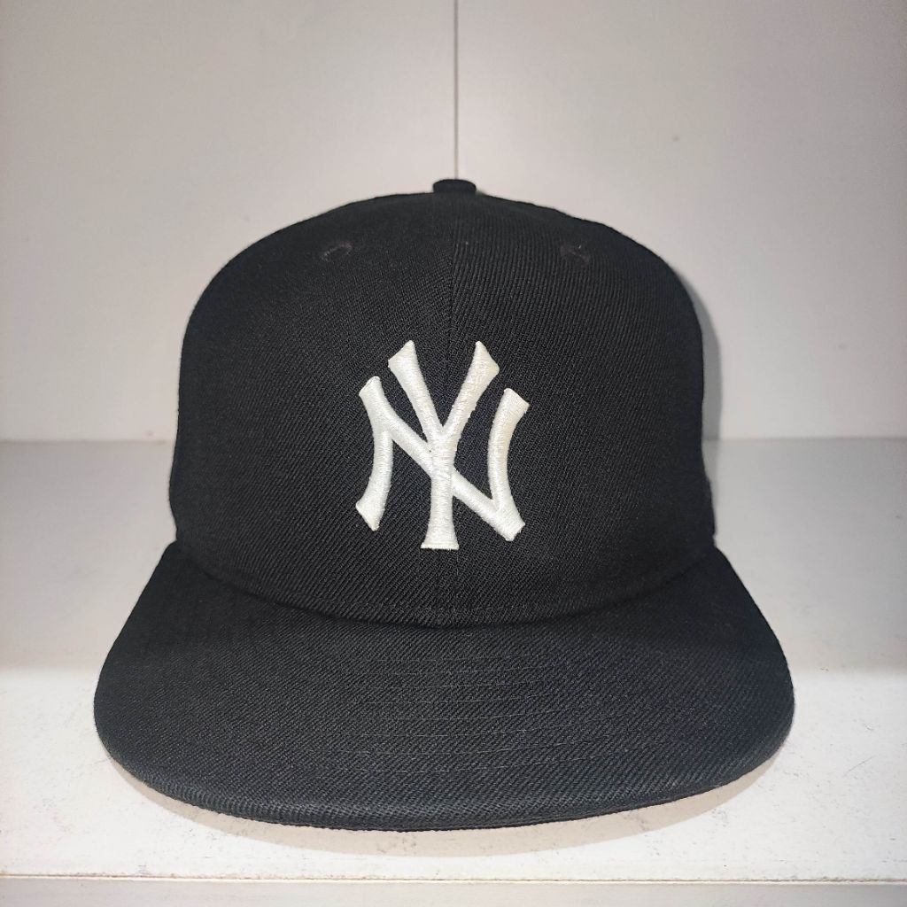 Topi NE x MLB Yankees 59Fifty Hitam