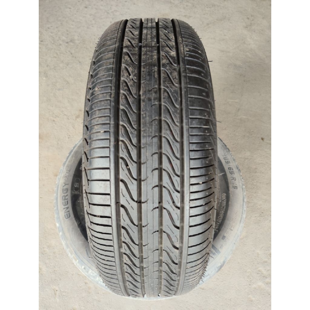 Ban second ban bekas ukuran 165/65 R14