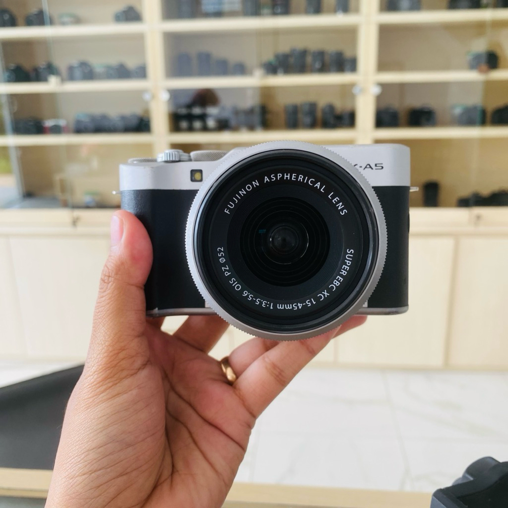 FUJIFILM XA5