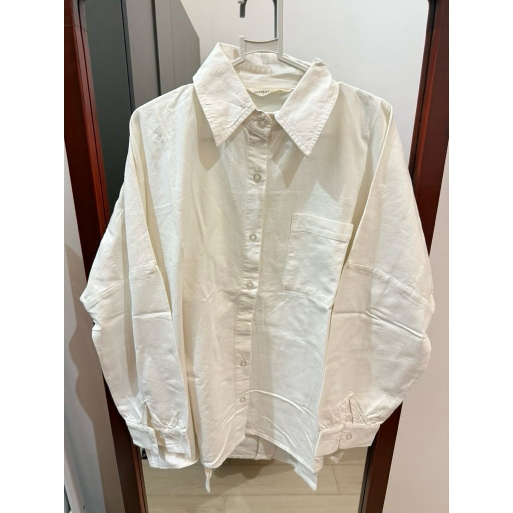 Preloved Beatrice clothing