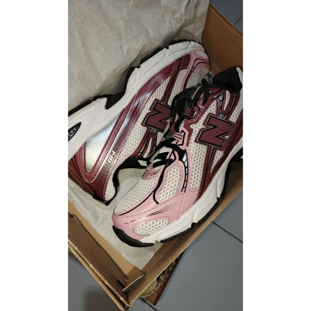 New Balance 740