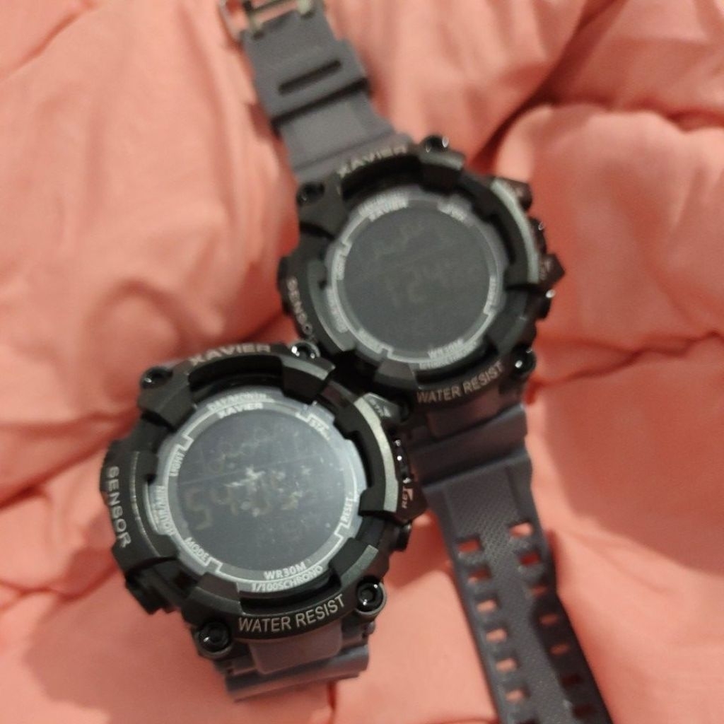 EIGER1989 Jam Tangan Pria Hitam - Tahan Air, Stopwatch, Kalender Otomatis
