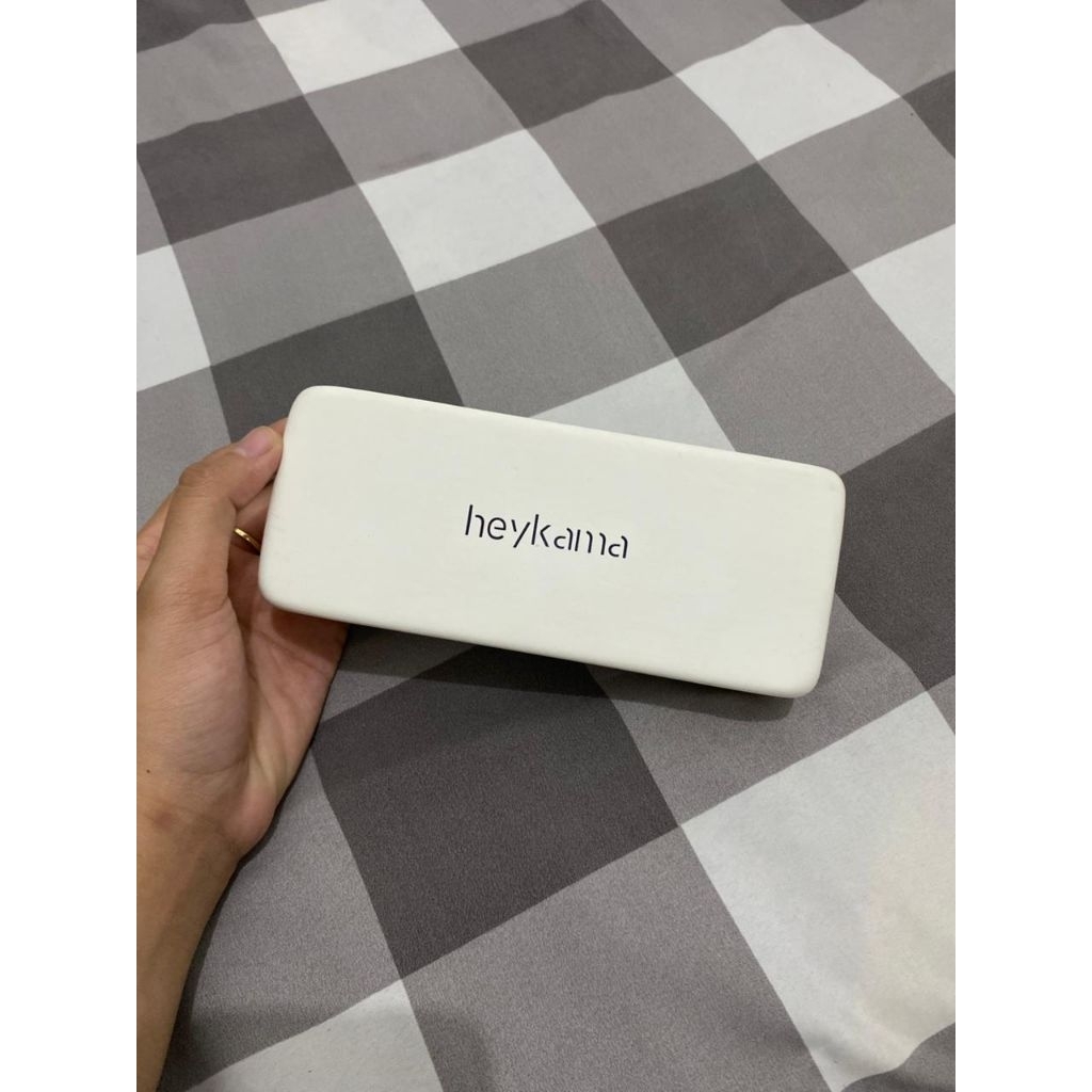 case kacamata heykama