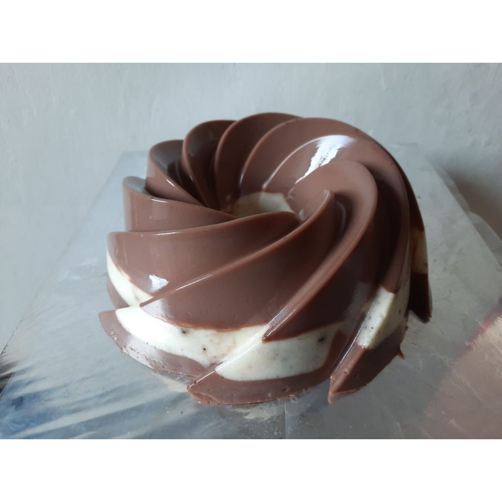 Puding coklat oreo